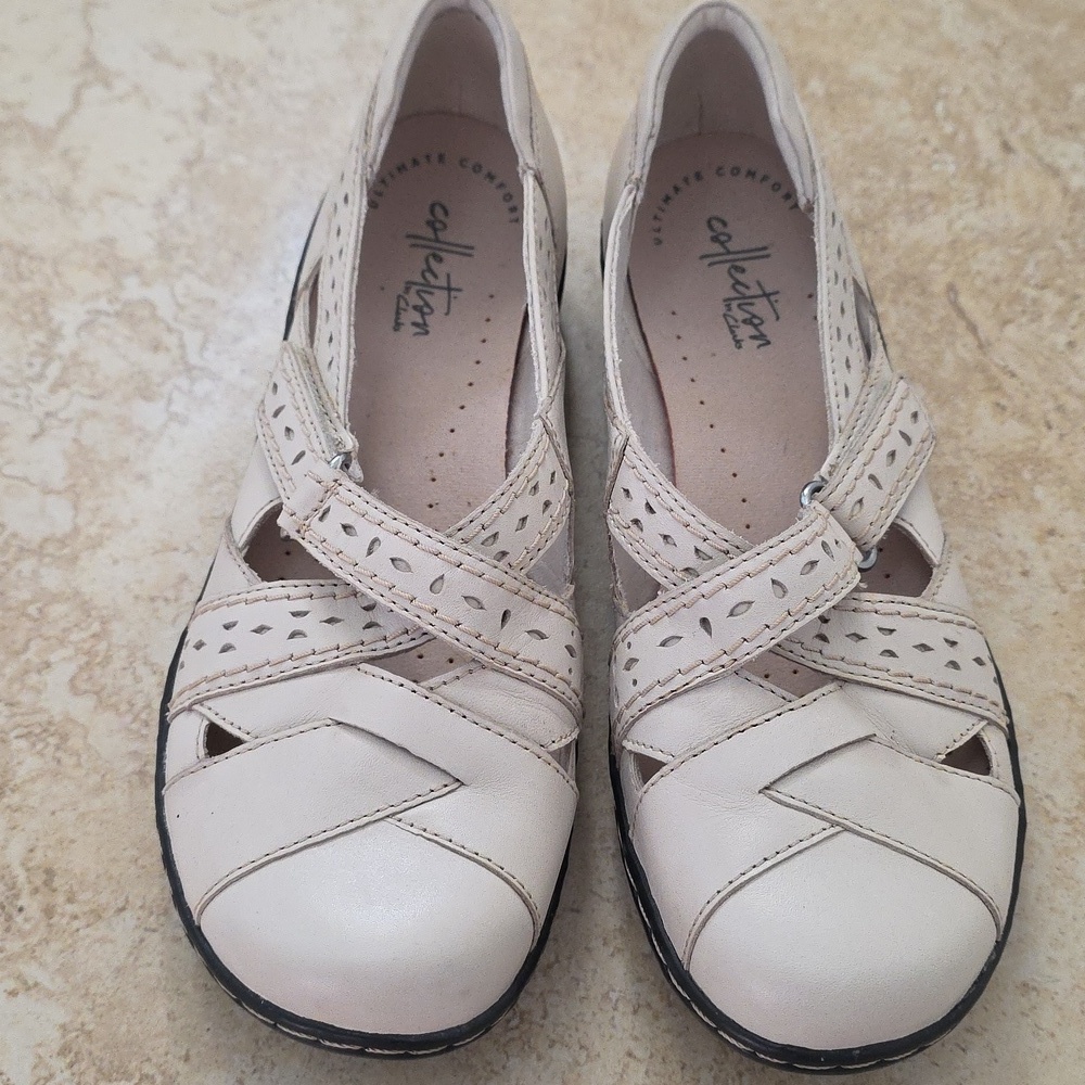 Clarks Ashland Spin Q Ivory White Cream Women's Comfort Leather Shoe Size 6​